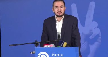 Salianji me të rinjtë, Berisha me të vjetrit/ Kreu i PD dënon foltoren paralele: Do ngelet jashtë PD-së