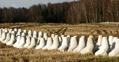 Polonia do të fillojë prodhimin e minave kundër personelit për t’i vendosur përgjatë kufirit lindor