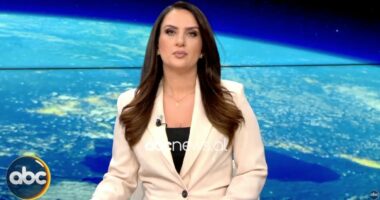 Tirana Live me Rovena Nezirin, (24/12/2025)