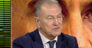 “Kur erdha, disa lojtarë ishin në fund të karrierës/ De Biasi në “Real Story”: Nuk e kisha të lehtë. Kombëtarja aktuale, më shumë kualitet