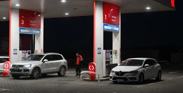 Uashingtoni pezullon një pjesë të sanksioneve ndaj gjigantit rus të naftës  Lukoil 