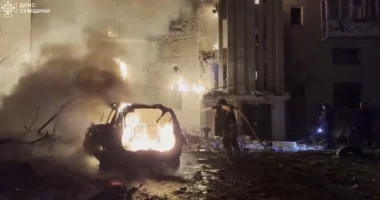 Forcat ruse godasin një ndërtesë apartamentesh, të paktën 7 të plagosur në Ukrainë