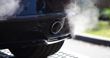 BE lehtëson rregullat e emetimeve të karbonit për të mbështetur automjetet dhe bateritë evropiane