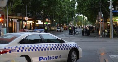 Australi ndalon tubimet publike për dy javë pas miratimit të ligjeve të diskutueshme