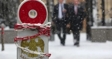 BE-ja aktivizon klauzolën e emergjencës për të bllokuar për një kohë të pacaktuar asetet ruse