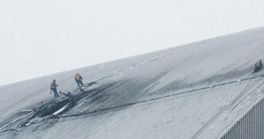 Dëmtohet mburoja mbrojtëse e centralit bërthamor të Çernobilit