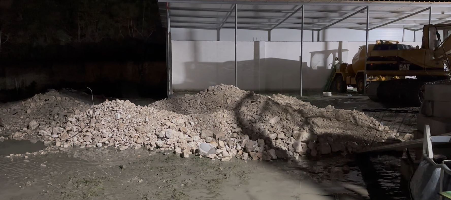 Vlorë, uji rikthehet sot pasdite/ Punohet për riparimin e defektit në rrjetin e furnizimit