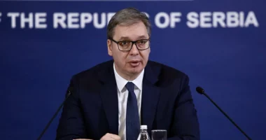 Vuçiç: Së shpejti fillon shërbimi i detyruar ushtarak