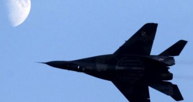 Polonia synon të këmbejë avionët sovjetikë me dronët ukrainas