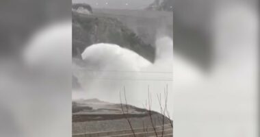 Rritet niveli i ujit në kaskadën e Drinit/ KESH: Shkarkim i kontrolluar në Koman e Vaun e Dejës. Rritet prodhimi i energjisë