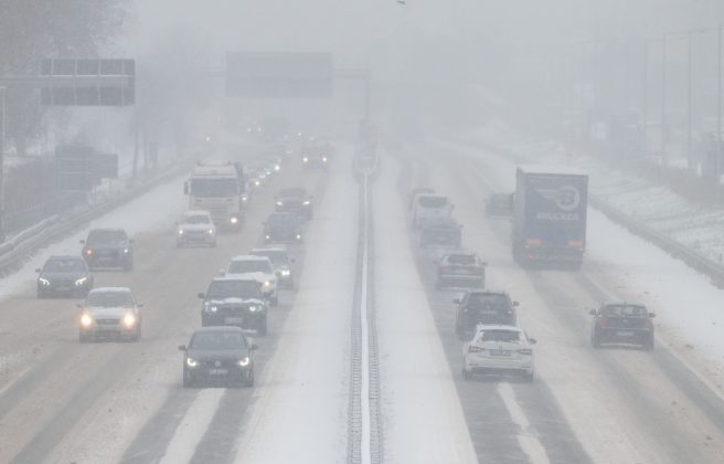 Tre të vdekur nga moti i keq në Gjermani  mbyllen disa shkolla