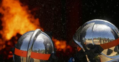 Zjarri përfshin dy fabrika në Malajzi, raportohet për të paktën 3 viktima