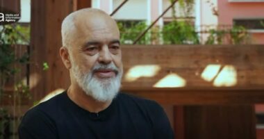 Rama për TV5 Monde: Turistët, dëshmitarë të një Shqipërie evropiane, mikpritëse dhe me harmoni fetare