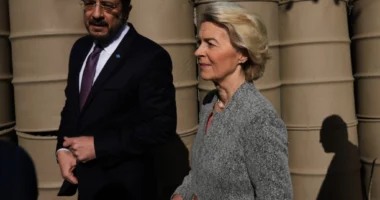 Ursula von der Leyen premton një strategji të re sigurie të BE-së në lidhje me Groenlandën