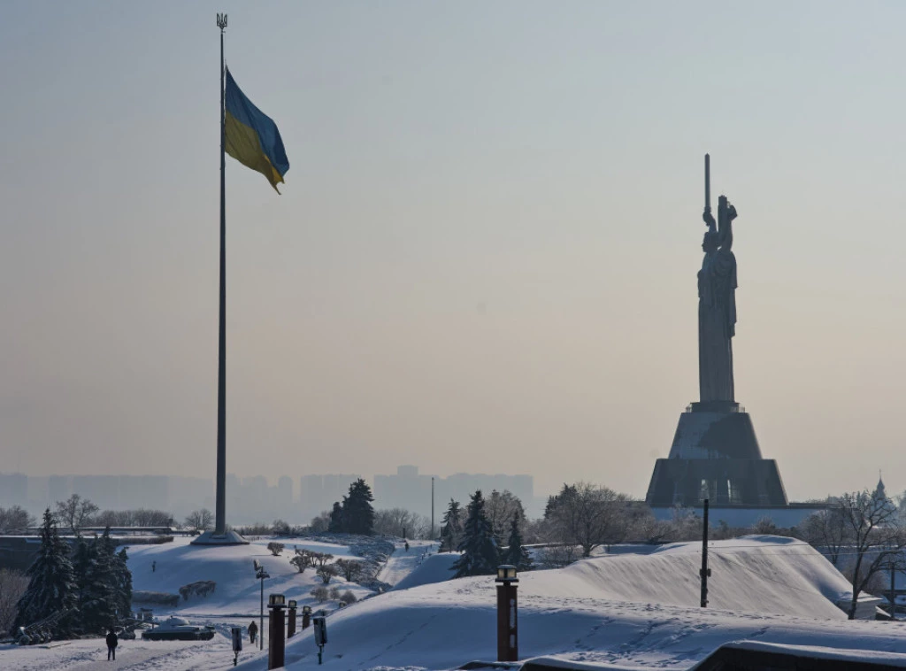 Qytetarët çekë mbledhin më shumë se 600 mijë euro për gjeneratorë për Kievin