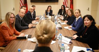 Amerika “rrëmben” deputetët e rinj/ Berisha “non grata”, 4 deputetë në SHBA për trajnim