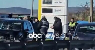 Aksident i dyfishtë në Peqin-Rrogozhinë, tre persona të plagosur