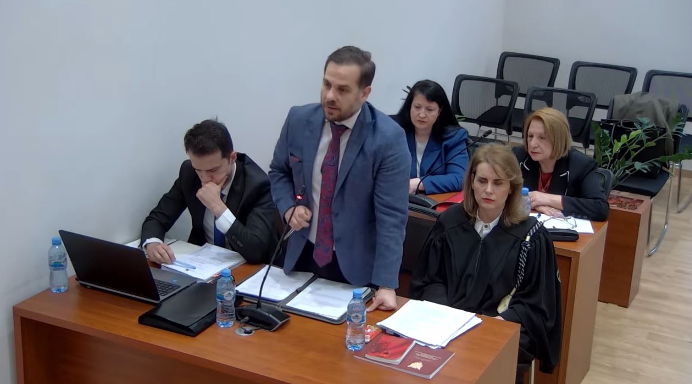 Balluku  Qeveria  Padia jonë  për ndarje pushtetesh  Ministri gëzon imunitet