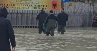 VIDEO/ Përmbytjet nuk kursejnë as Burgun e Durrësit, uji depërton në disa qeli