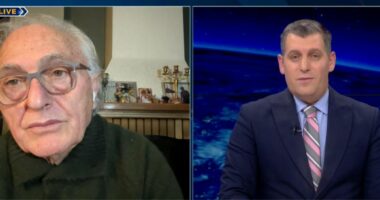 Protesta/ Çupi: Berishës t’i vihen prangat si organizator i vrasjes së mbetur në tentativë ndaj efektivëve