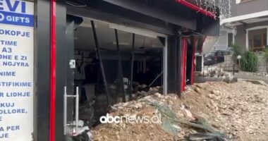 Shkatërrim në Gjirokastër/ Vërshimi i përroit në qytet shkaktoi dëmtime të shumta