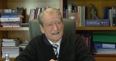 Berisha, kundër të gjithëve/ Kundër qeverisë, kundër integrimit, por edhe kundër të vetëve