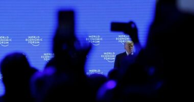 Trump zbulon bisedat me Zelenskyn dhe Putinin: Dua ta ndaloj këtë luftë. Është një luftë e tmerrshme