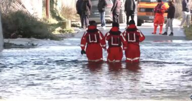 Përmbytjet, ferri i Ferrasit/ Fier, në 20 shtëpi të fshatit uji shkatërroi gjithçka