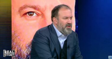 A do ndërhyhet në ndarjen territoriale?/ Paskuqani, Mazniku: Të pyeten qytetarët. Duhen reforma të qenësishme