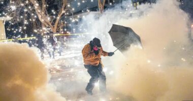 Trump kërcënon të përdorë ushtrinë për të shuar protestat në Minnesota