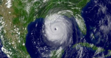 Stuhia më e madhe dimërore ndër vite pritet të prekë rreth 120 milionë banorë në SHBA