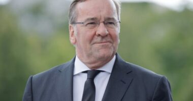 Ministri i Mbrojtjes së Gjermanisë: Nuk shoh shenja të gatishmërisë së Putin për paqe