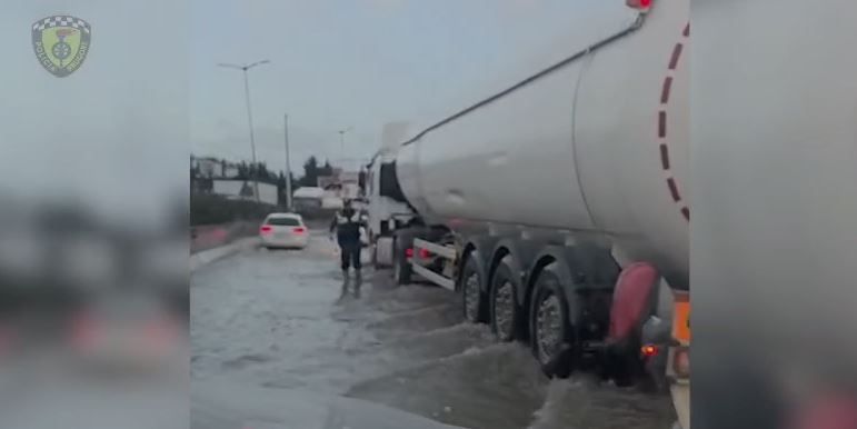 Policia e Shtetit në terren 24 7 në ndihmë të qytetarëve nga moti i keq dhe përmbytjet