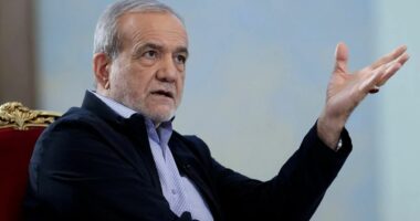 Presidenti i Iranit paralajmëron për paqëndrueshmëri rajonale për shkak të kërcënimeve të SHBA