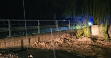 Reshjet në Korçë, situatë e qetë me problematika të izoluara