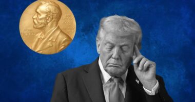 Fituesja e Nobelit për Paqe i dorëzon medaljen Trump/ A e pranoi Presidenti?!