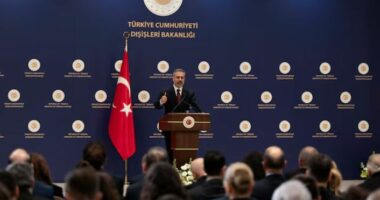 Turqia paralajmëron: Qeveria siriane mund të përdorë forcë kundër kurdëve