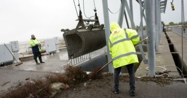 Ministri Salla nga Durrësi: Hidrovori Spitallë në funksion, ndërhyrje të koordinuara për të mbajtur nën kontroll situatën