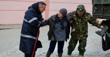 Koçiu në Njësinë Sukth në Durrës: Banorët t’u përgjigjen thirrjes së autoriteteve për evakuim, nëse do të jetë e nevojshme
