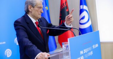 Berisha mbron vrasjet: Të ligjshme!/ As keqardhje, as ndjesë, as reflektim nga ish kryeministri i 21 janarit