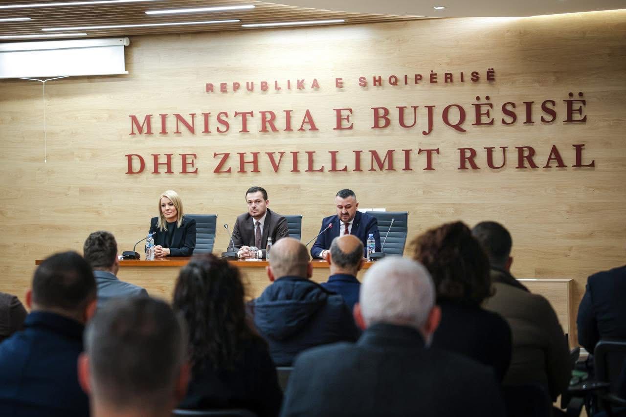 Ministri Salla prezanton Drejtoreshën e re të Përgjithshme të AKU  Siguria ushqimore  prioritet kombëtar
