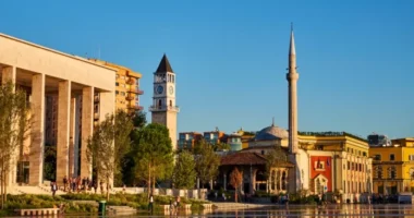 Më shumë se një në pesë vizitorë gjatë muajit nëntor, ishte italian