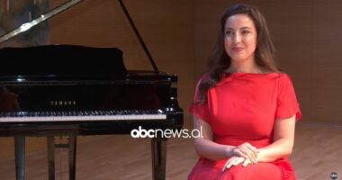 Rrëfehet Ana Naqe/ Sopranoja shqiptare që shkëlqen në operan e Belgjikës dhe në botë