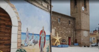 “Gjuha dhe tradita ruhet”/ Skënderbeu në muralet e Campomarinos, simbol i identitetit arbëresh