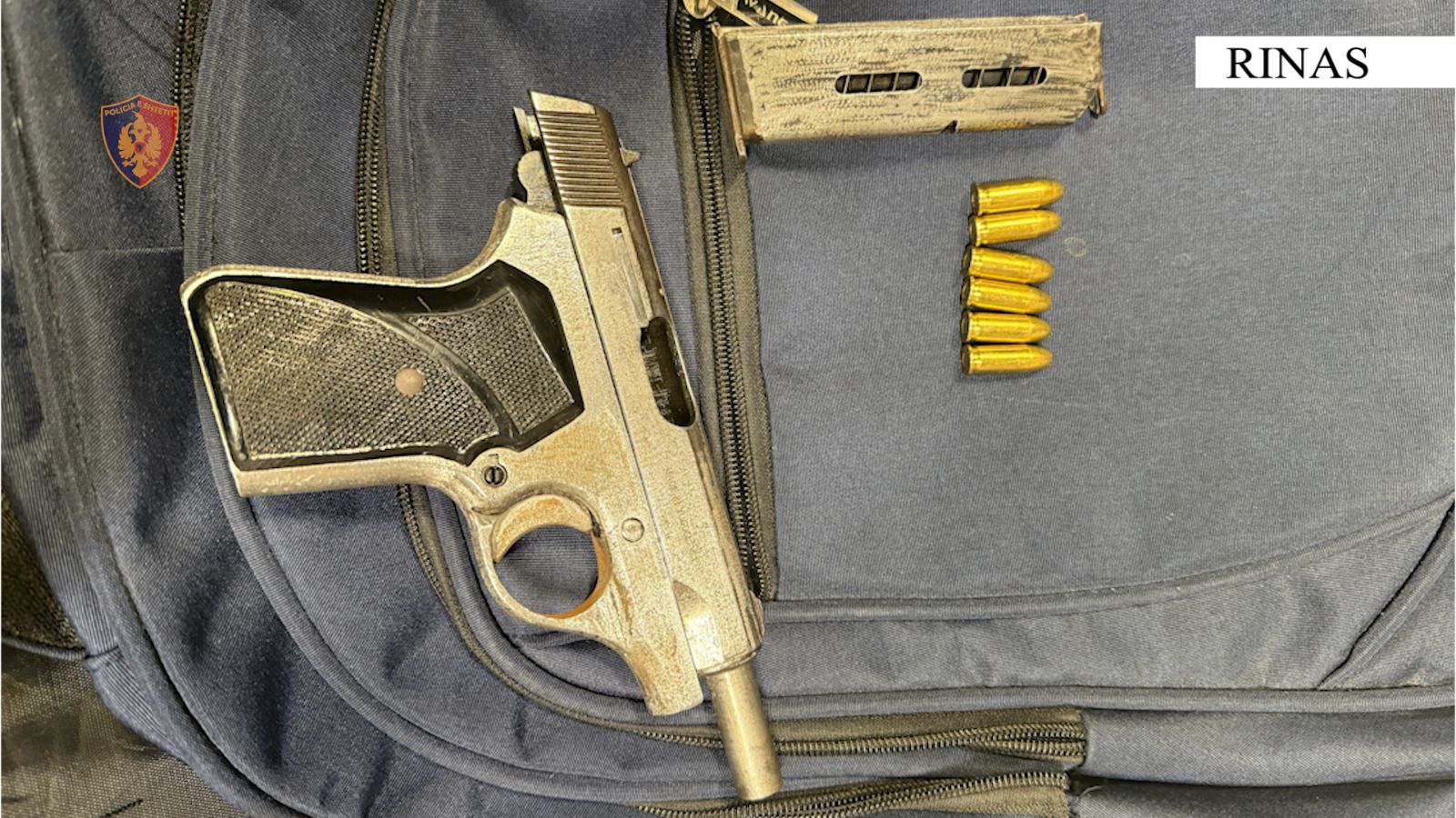 Tentoi të trafikonte armë nga Shqipëria në Itali  Rinas  arrestohet 30 vjeçari shqiptar