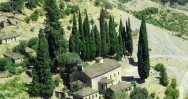 Gurët e shtëpisë sime/ Karvanet e kurbetit në Bënjë, tani vijnë kur i zë vapa…