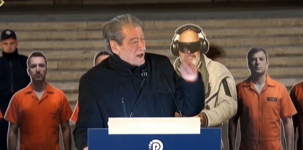 Foltorja kundër Berishës  U mblodhën kundër qeverisë  por  fituan  tezat Salianji