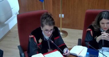 Seanca në Kushtetuese/ Qeveria: Kryeministri nuk mund të bëjë delegim dhe as të marrë portofolin e ministrisë