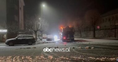 Reshjet e borës mbulojnë veriun e vendit/ Në Pukë e Fushë Arrëz trashësia arrin në 25 centimetra