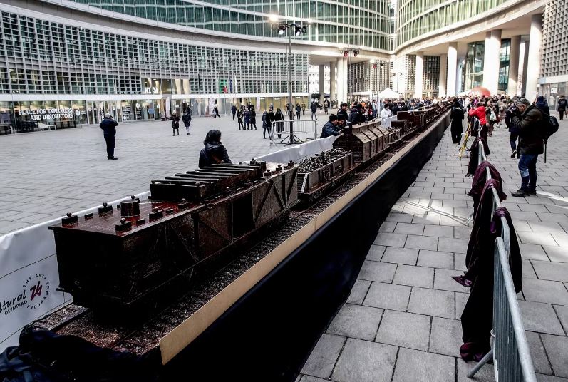 GUINESS çokollate në Milano  realizohet treni më i gjatë  i kakaos 